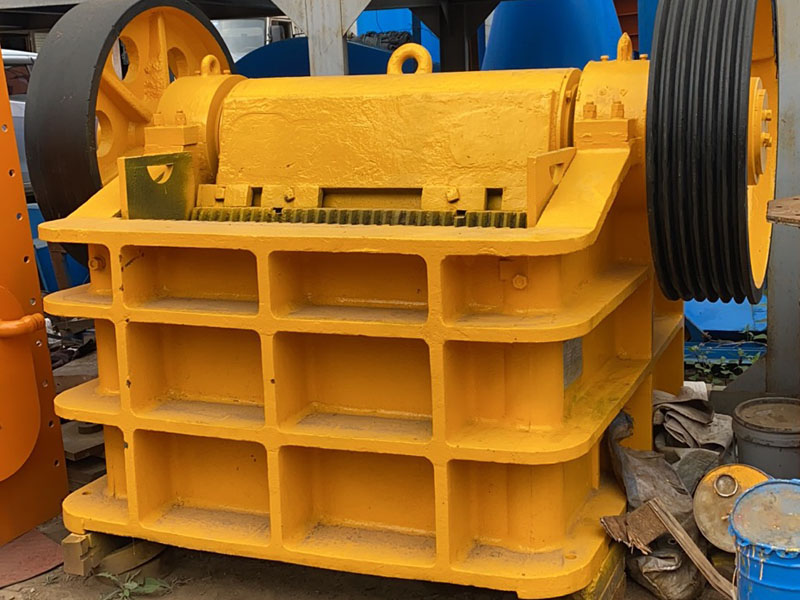 細鄂破碎機 細鄂破碎機